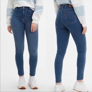 Levi’s size 30 slimming skinny jeans